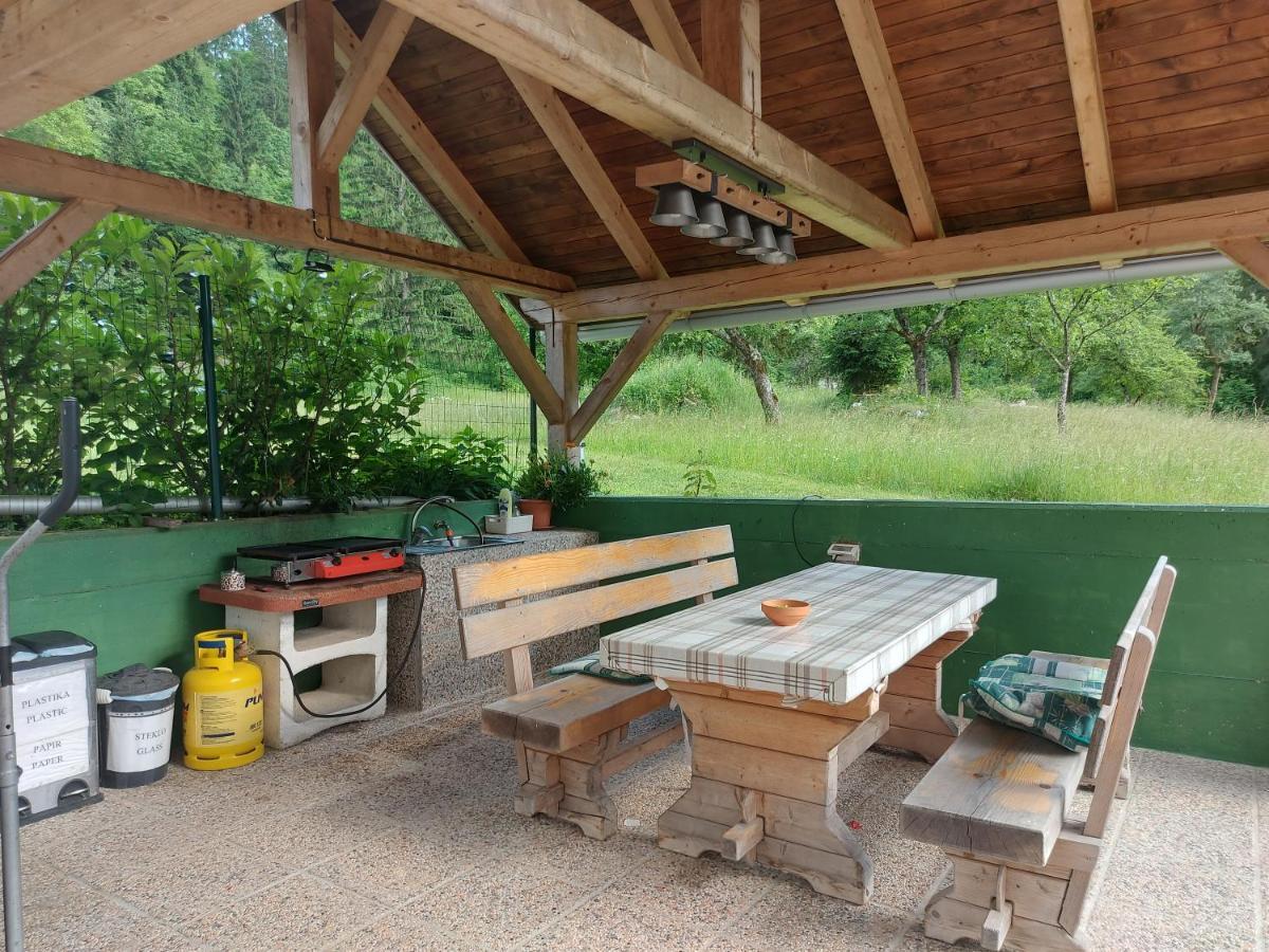 Apartmaji Katrc Soča Esterno foto