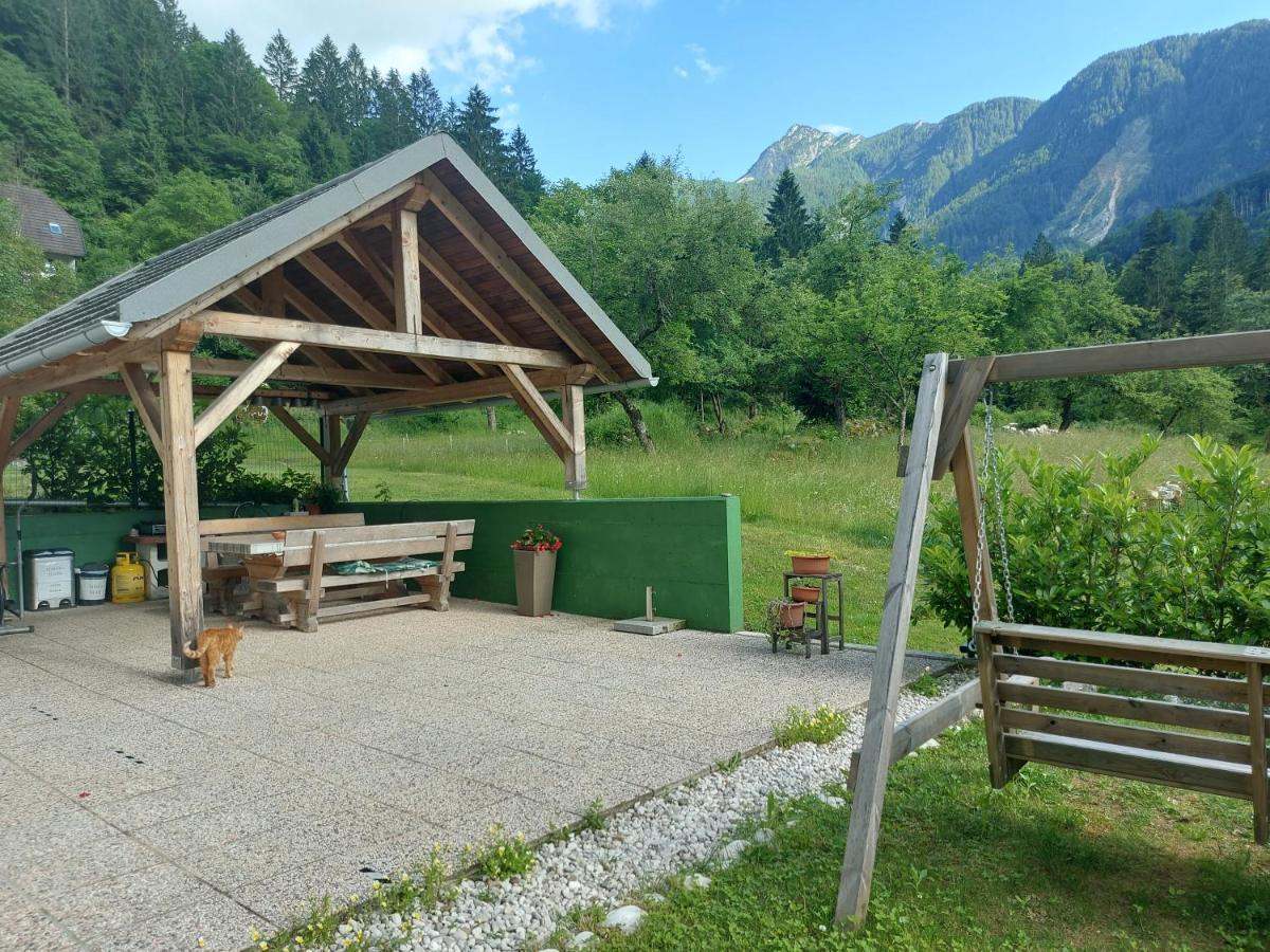 Apartmaji Katrc Soča Esterno foto